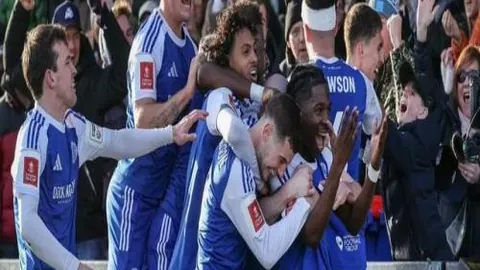 [德甲]斯图加特团队协作，米洛制胜关键！